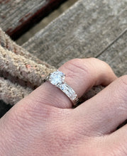 Load image into Gallery viewer, Size 5.5 Round Diamond Engagement Ring
