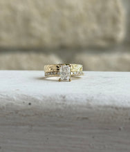 Load image into Gallery viewer, EXAMPLE LISTING: Traditional Style Engagement Ring
