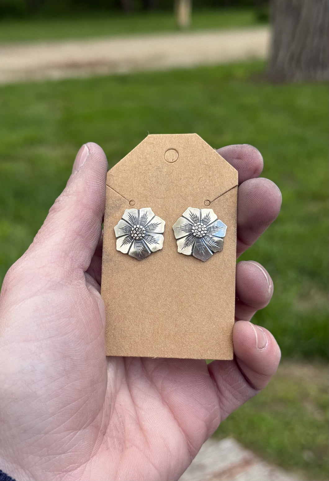 Flower earrings