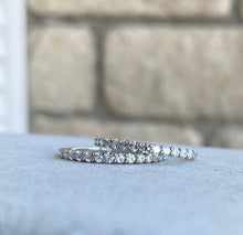 Load image into Gallery viewer, Diamond bands
